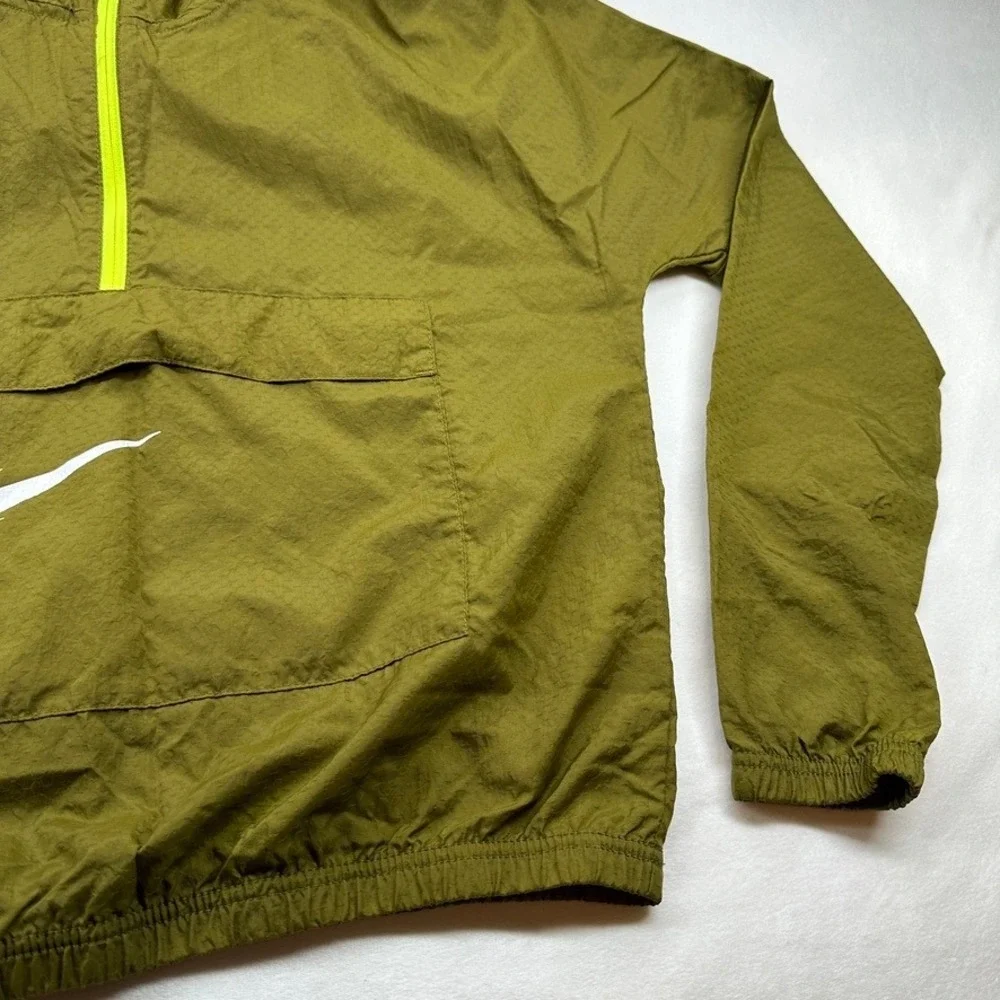 Nike Swoosh Running Jacket‎ Olive Green Dri-FIT Half Zip Pullover XS